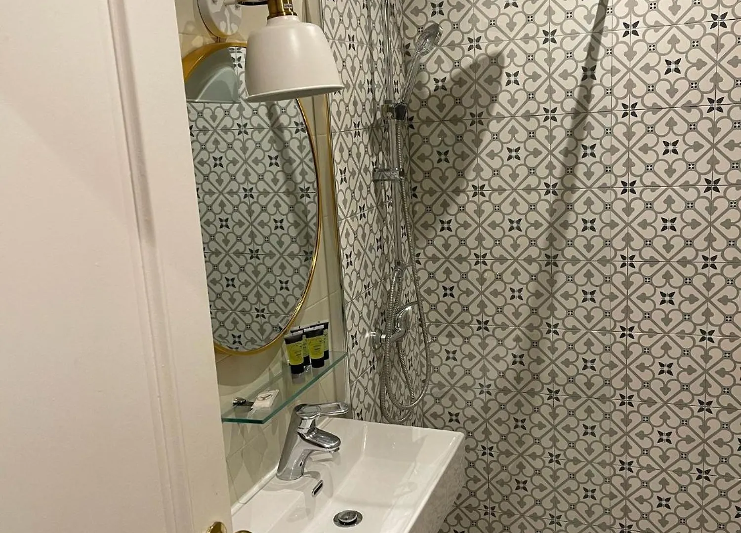 El Atico De Las Estrellas 3ºb Sevilla Appartement